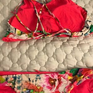 Reversible high neck bikini
